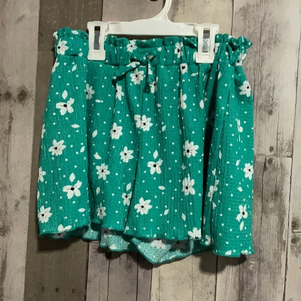 Zara Green Floral print shorts girls size 9